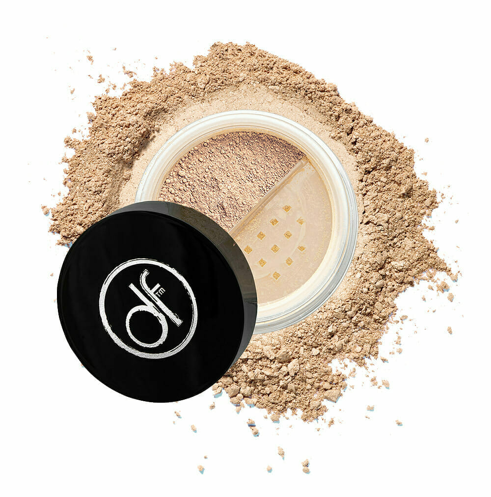 Made in the Shade Mineral Powder Foundation - Light Tan